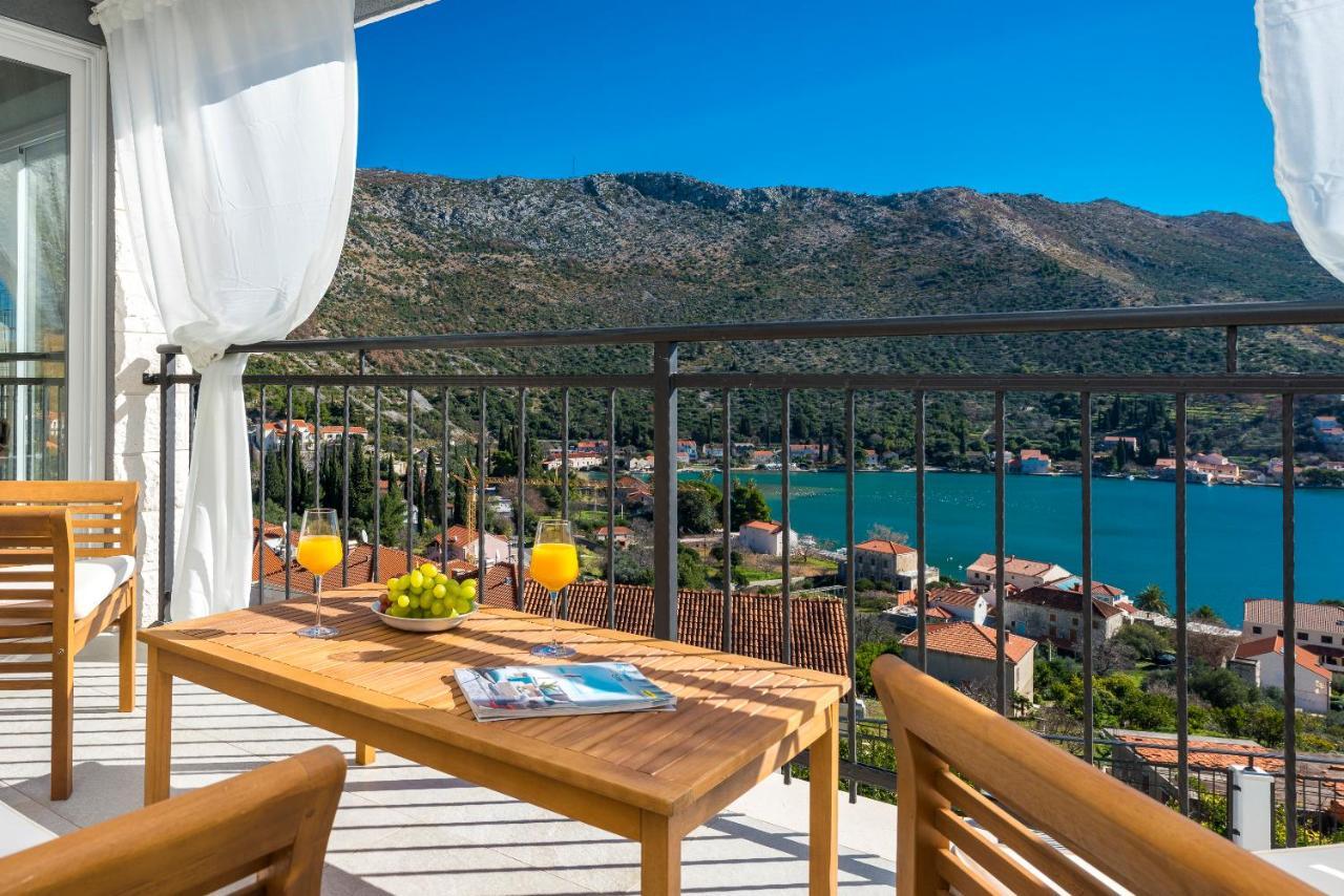 Nila - Private Pool And Sea View Vila