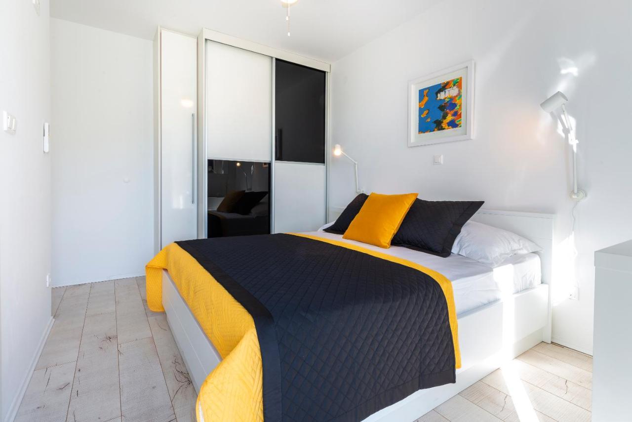 Nila - Private Pool And Sea View Vila